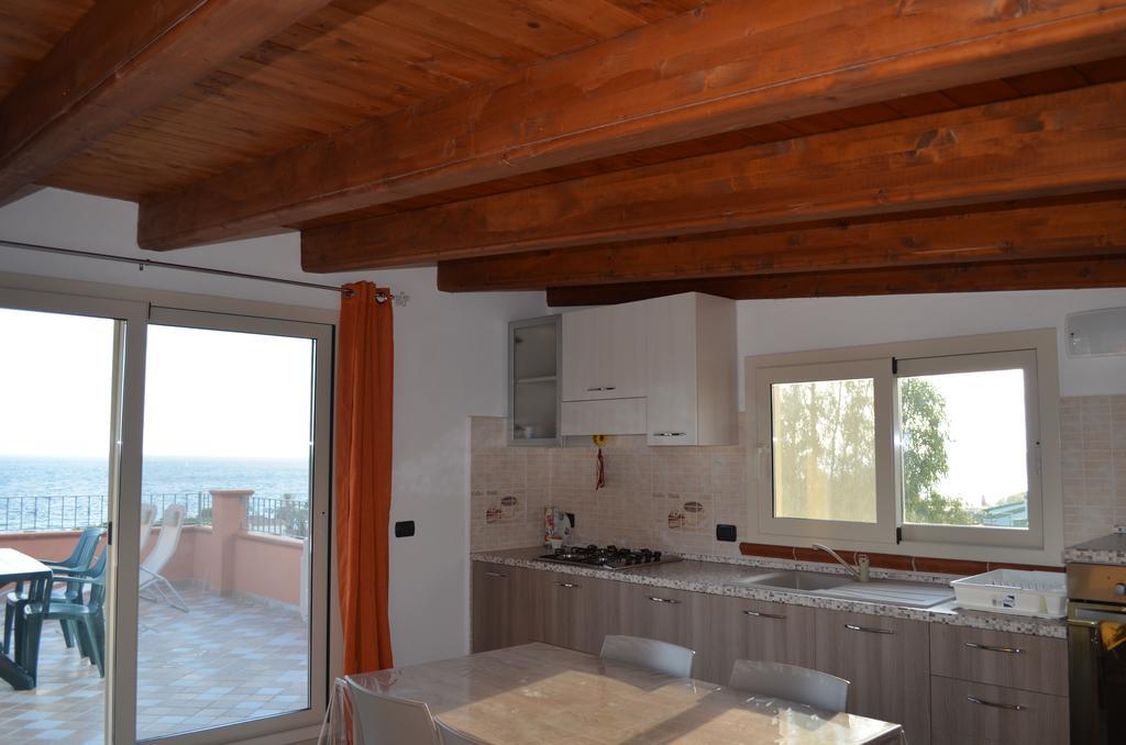 فيلا Terrazza Sul Golfo Degli Angeli كابيتانا المظهر الخارجي الصورة