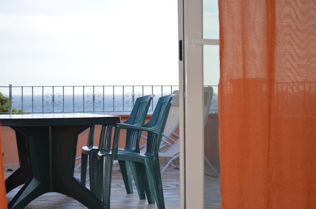 فيلا Terrazza Sul Golfo Degli Angeli كابيتانا المظهر الخارجي الصورة