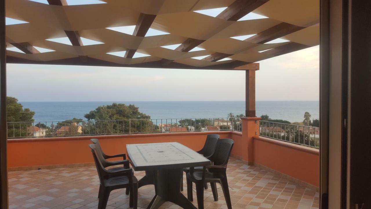 فيلا Terrazza Sul Golfo Degli Angeli كابيتانا المظهر الخارجي الصورة